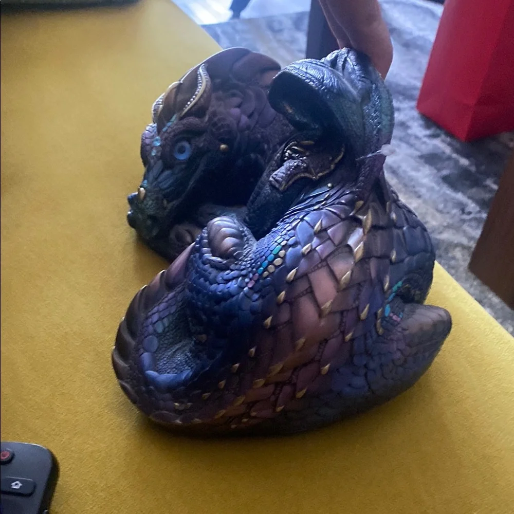 Blue and Purple Reptile Habitat Accessory